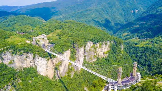 1 Día Épico: Cañón, Cueva y Lago en Zhangjiajie