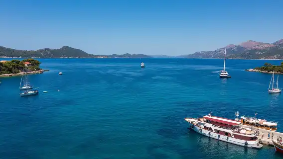 Dubrovnik: Elaphiti Islands Full-Day Cruise with Lunch