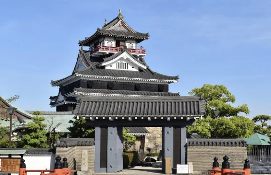日本名古屋-愛知縣立陶瓷博物館-名古屋城-中文專車-舒適純淨