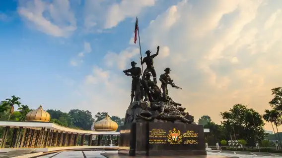 吉隆坡市區與黑風洞全日遊 (含當地午餐) – 併團選項