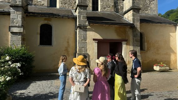 Dari Reims: Tur Sampanye dan Pabrik Anggur yang Dikelola Keluarga