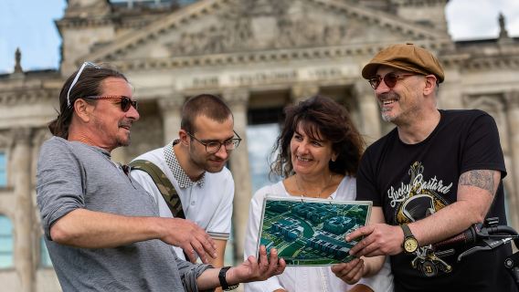 Berlin: Kleingruppen-Radtour durchs Stadtzentrum