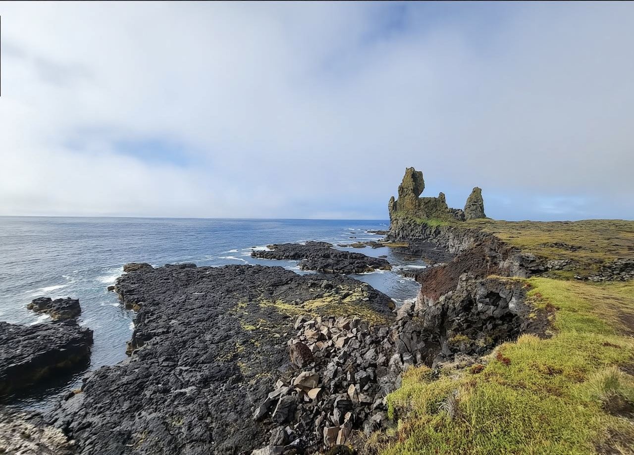 冰島雷克雅未克-斯奈山冰蓋阿爾納斯塔皮【中文專車-悅享旅途】