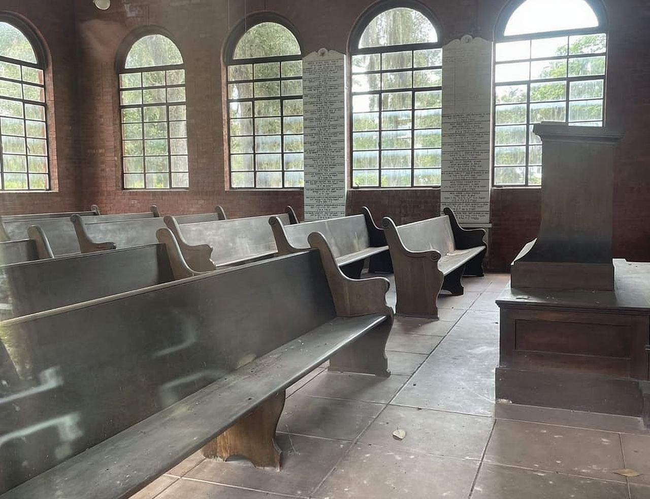 サバンナの墓：ボナベンチャー墓地体験