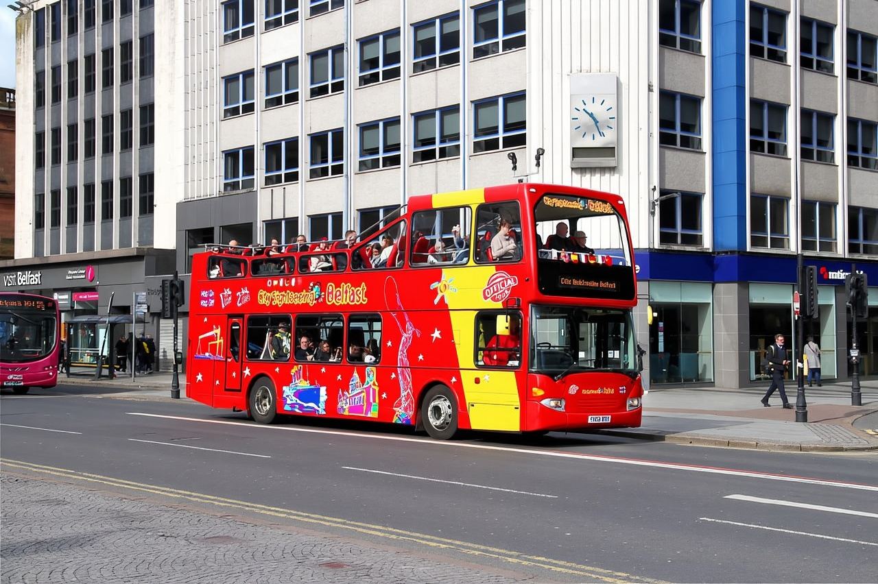 Belfast: City Sightseeing Hop-On Hop-Off Bus Tour