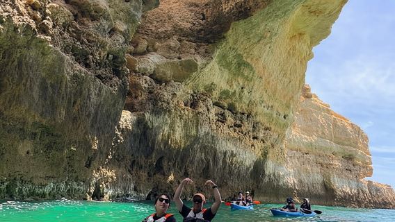 Excursion en kayak à Benagil : grottes de Benagil, Marinha et Albandeira