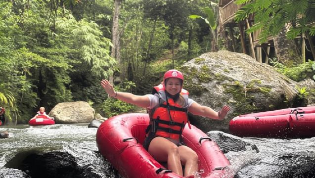 อูบุด: ผจญภัยล่องเรือยางในแม่น้ำปาเกริสันพร้อมอาหารกลางวัน