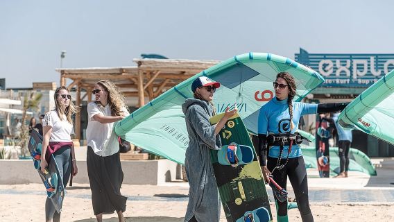 Kitesurf Lesson Semi Private - 2 People with 1 Instructor in Essaouira