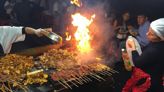 Street Food, Market & Old Eateries Tour in Lima's Historic Center
