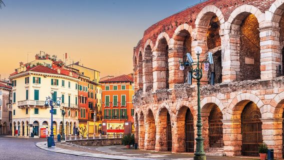 Verona Walking Tour with Audio and Written Guide by a Local