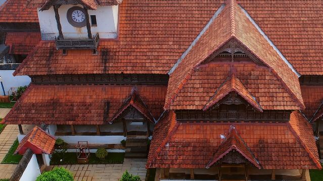 Day trip to Kanyakumari beach and Padmanabhapuram palace