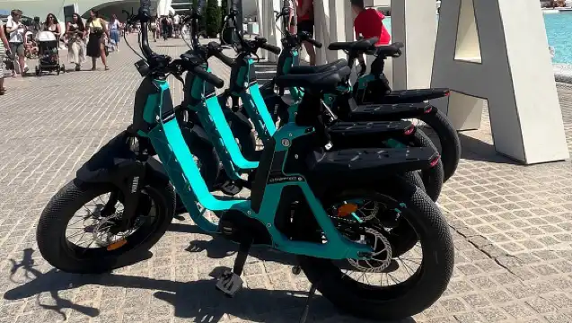 Yamaha Fat Bike Adventure: Valencia's Past and Future