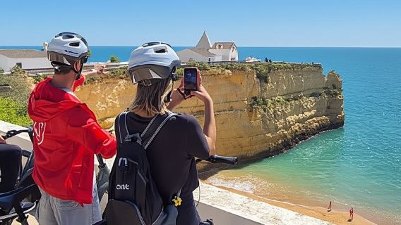 Gale Beach: tour in bici elettrica alla cappella sulla scogliera - Sra da Rocha