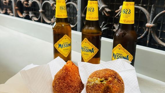 Tour del cibo di strada siciliano a Palermo: piccoli gruppi con una persona del posto