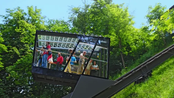 류블랴나: 류블랴나 성까지 가이드 도보 & 케이블카 탑승