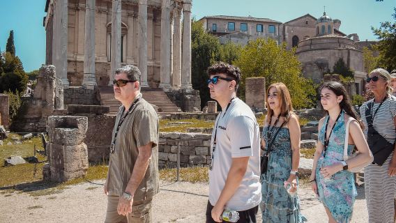 Rome: Small Group Colosseum & Ancient City Tour