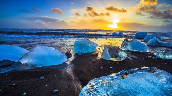 Island: Dagstur till Jökulsárlón och södra kusten | Avgång från Reykjavik | Grupputflykt på främmande språk