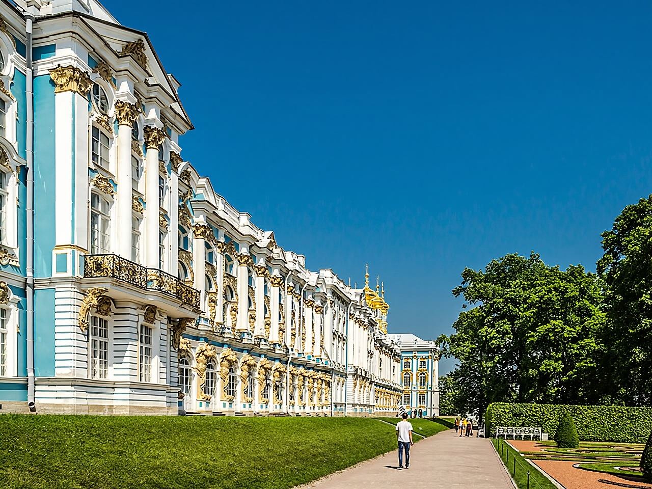 Winter Palace Museum + Catherine Palace + Neva River Cruise Pier Day Tour
