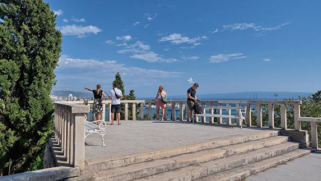 ทัวร์เดินเที่ยวส่วนตัวในสปลิตพร้อมวิวพาโนรามาบนเนินเขา (สถานที่ลับๆ ที่ไม่ค่อยมีใครรู้)