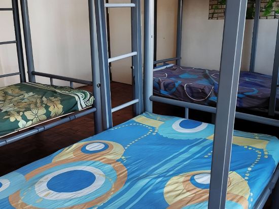Mang Ben Dormitory Pasay Room Type - Bed In Bunk Bed In Male Dormitory Room