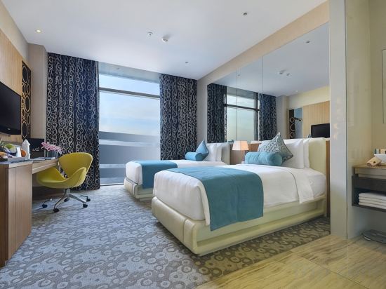 Hotel H2O Room Type - Parkview Twin (Small Family Room)