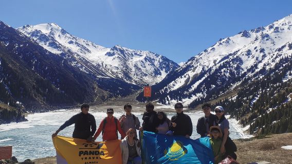 Großer Almaty-See ohne Wanderung und Alma-Arasan-Thermalquellen