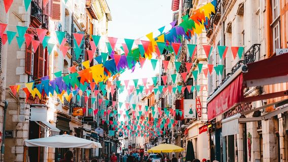 БАЙОННА, БИАРРИЦ и СЕН-ЖАН-ДЕ-ЛЮЗ - Частное культурное приключение