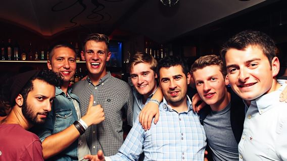 Prague pub crawl with VIP entry to Karly Lazne