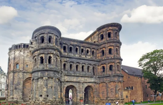 德國法蘭克福一日遊（尼古拉城門/黑門+特里爾主教座堂）