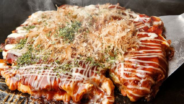 Tour Gastronomico a Piedi a Osaka tra Dotonbori e Shinsekai