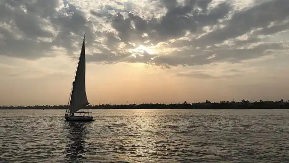 ทัวร์ลักซอร์หนึ่งวันจากฮูร์กาดา