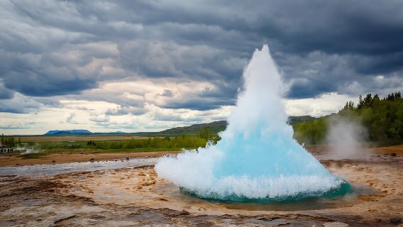 Reykjavík: Chuyến tham quan Vòng tròn Vàng, Friðheimar và Phá Laugarás
