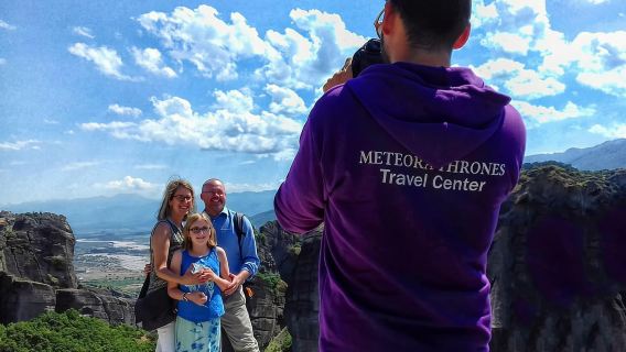 Desde Tesalónica: excursión de un día en autobús a Meteora con guía