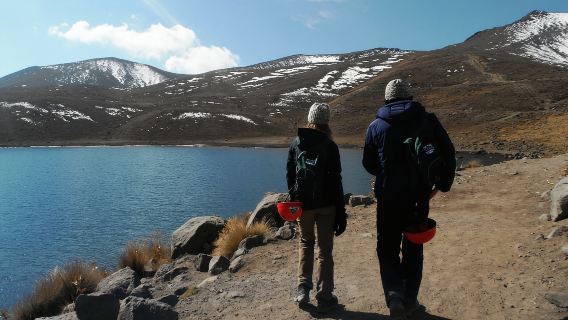 Desde la Ciudad de México: Caminata de día completo por el cráter del volcán y el lago