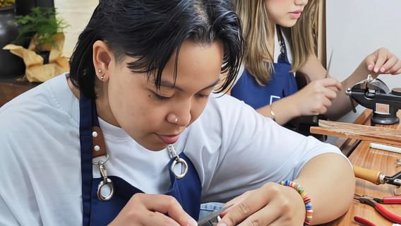 Ханой: мастерская по изготовлению серебряных колец