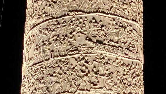 Roma: Maravillas de la antigua Roma al anochecer