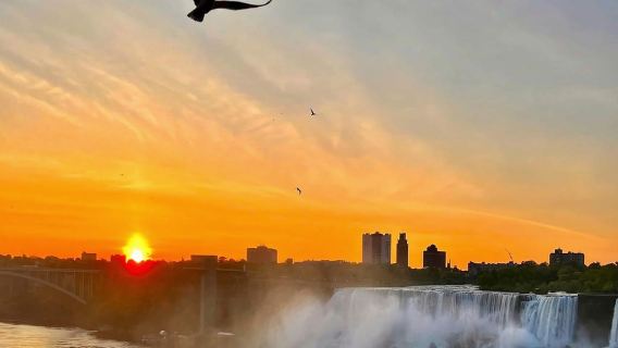 Niagara Falls in the Evening - Full-Day Tour