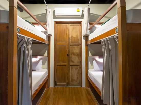 Suneta Hostel Khaosan Room Type - Bed In Bed In 8 Beds Mixed Dormitory (Mixed Gender)