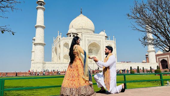 Tur Sehari Taj Mahal, Benteng Agra, dan Baby Taj dari Delhi dengan Mobil