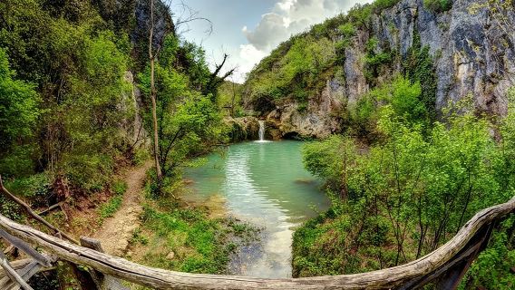 Tours to monasteries and waterfalls around Veliko Tarnovo