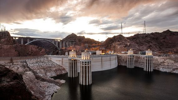 Hoover Dam Tour from Las Vegas with Hot Breakfast