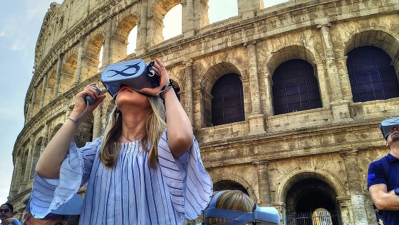 ประสบการณ์กลางแจ้งเสมือนจริงของโคลอสเซียมพร้อมเครื่องบรรยายเสียง