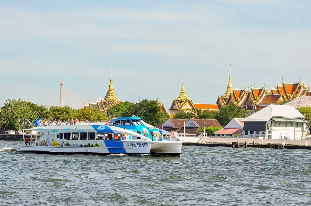 [Resmi] Tiket Transportasi Umum Kapal Sungai Chao Phraya Hop-On Hop-Off - harga sama untuk semua pengunjung