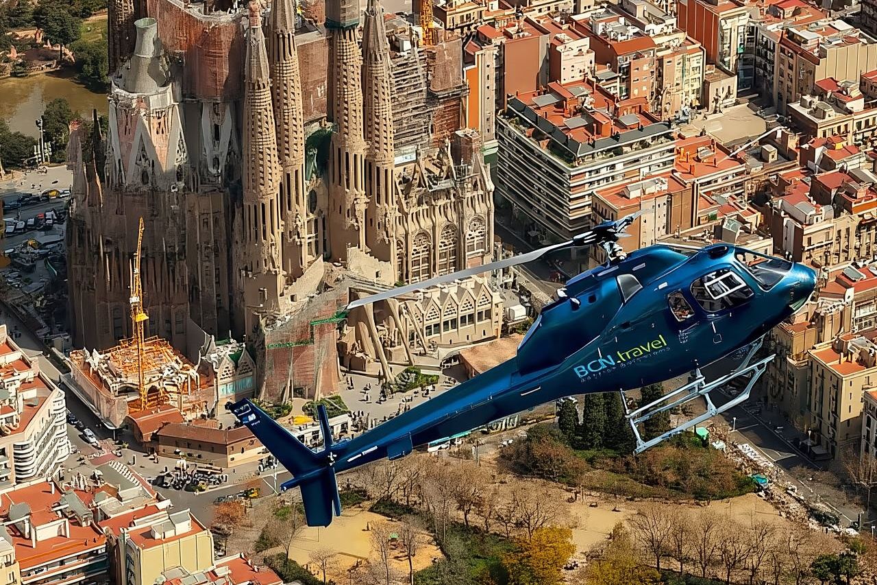 Barcelona Official Helicopter Tour + in-flight Video