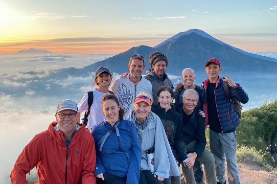 Trekking Matahari Terbit Gunung Batur (Tur Grup)