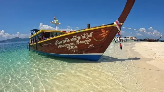 Krabi Ko Hong longtail boat private charter 1-day tour: Ko Hong + lagoon + Ko Lao La Ding + Ko Phee