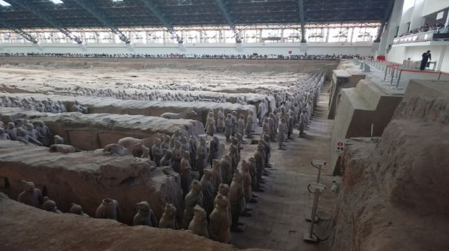 西安秦始皇帝陵博物院（兵馬俑）半日遊【秦始皇兵馬俑門票+人工講解+無線耳麥使用】
