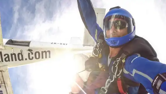 ประสบการณ์ กระโดดร่ม ในโอ๊คแลนด์ นิวซีแลนด์ 2451