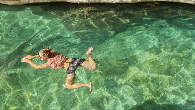 ไฮไลท์โอมาน: ทัวร์ทะเลทรายวาฮิบาแซนด์สและวาดีบานีคาลิด