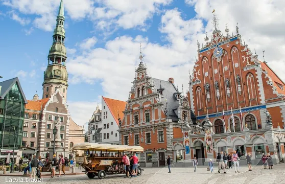 里加步行導賞觀光團